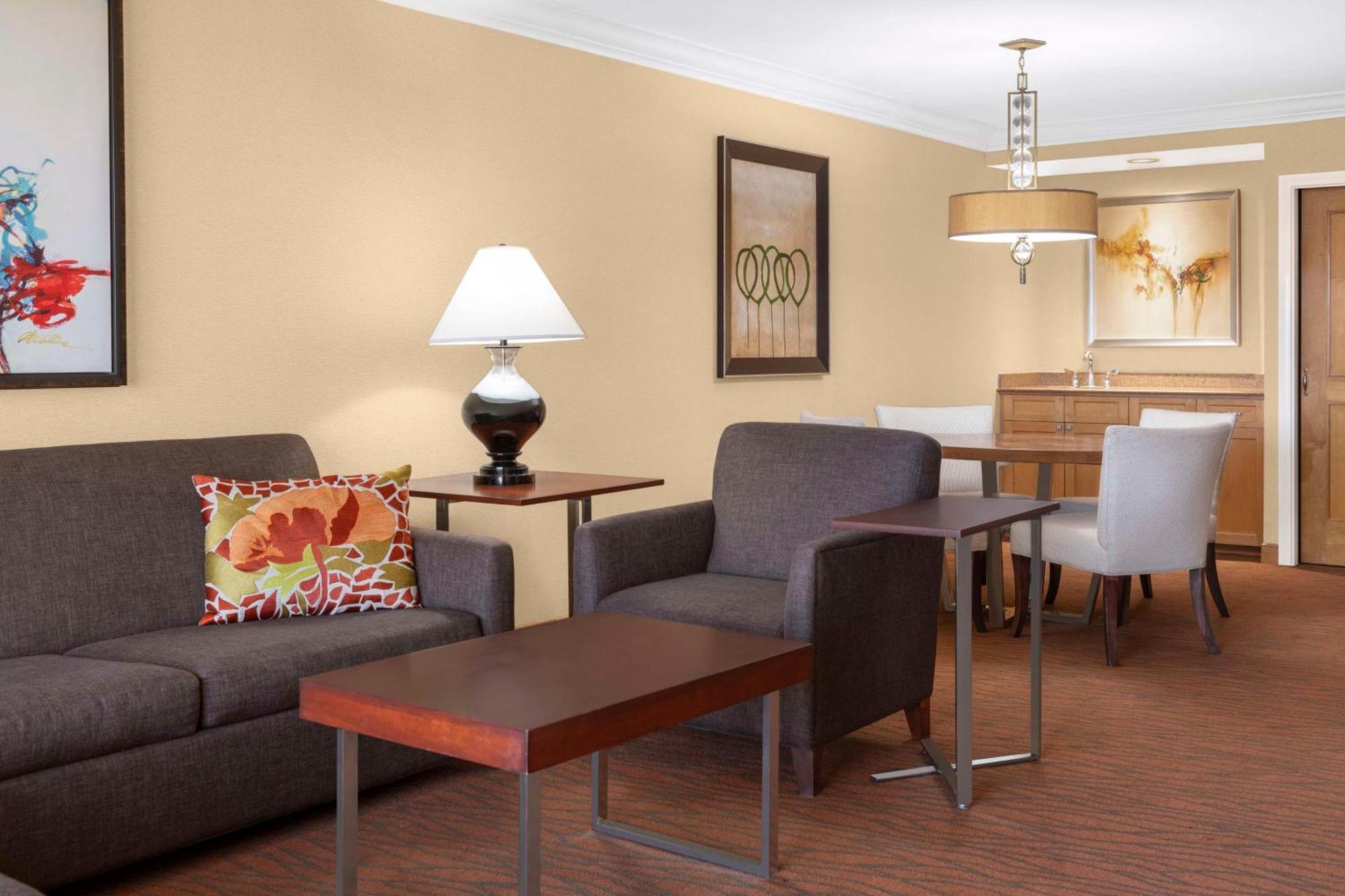 Hilton Orange County/Costa Mesa Hotel Екстериор снимка