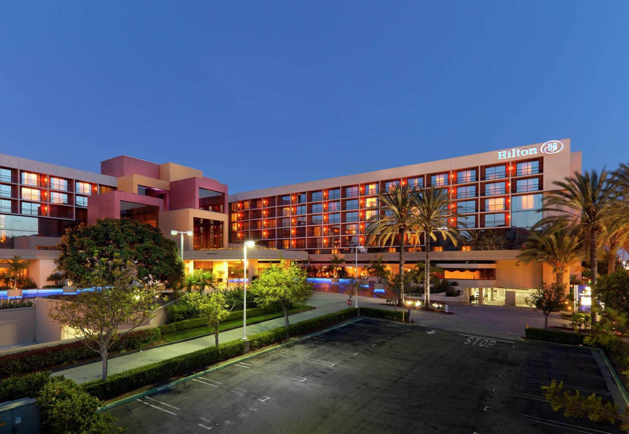 Hilton Orange County/Costa Mesa Hotel Екстериор снимка