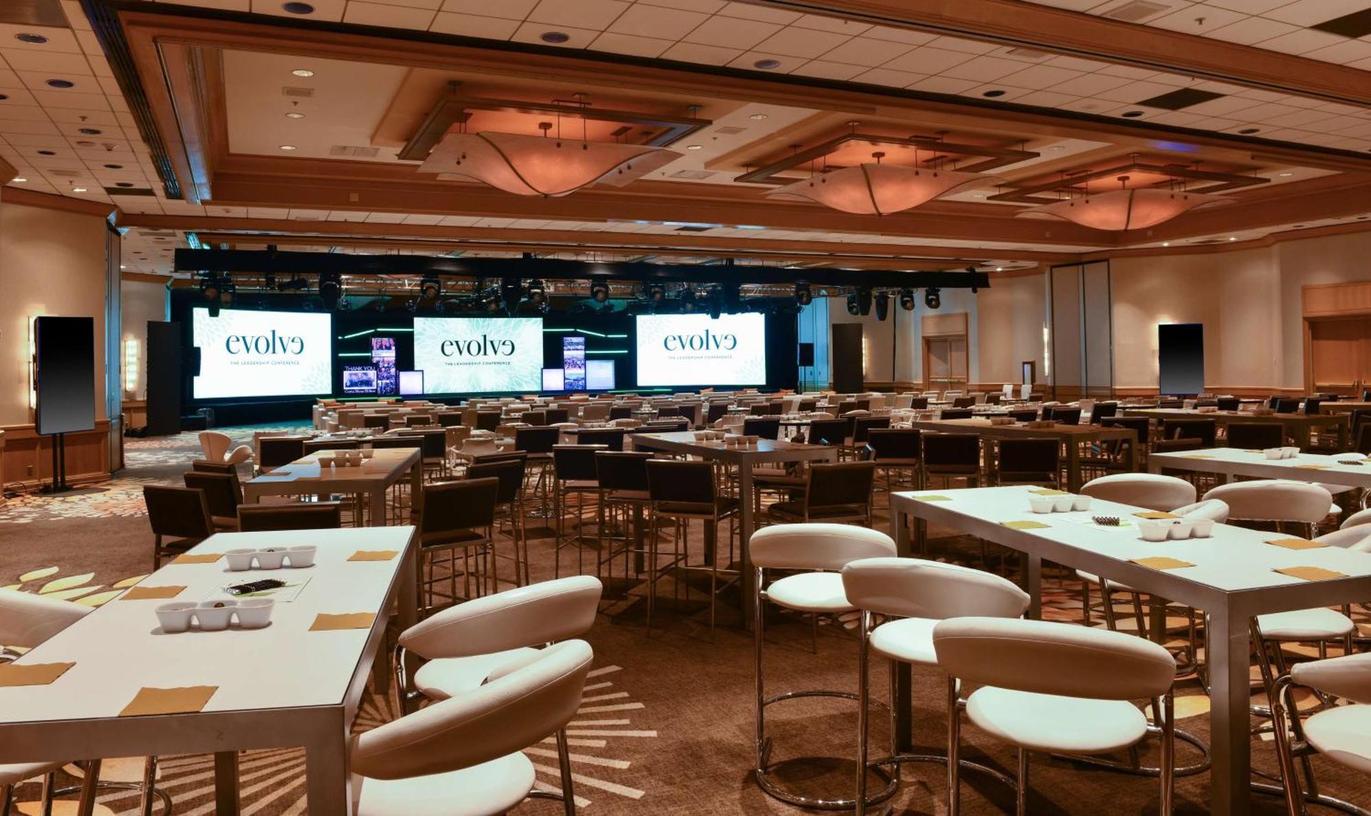Hilton Orange County/Costa Mesa Hotel Екстериор снимка